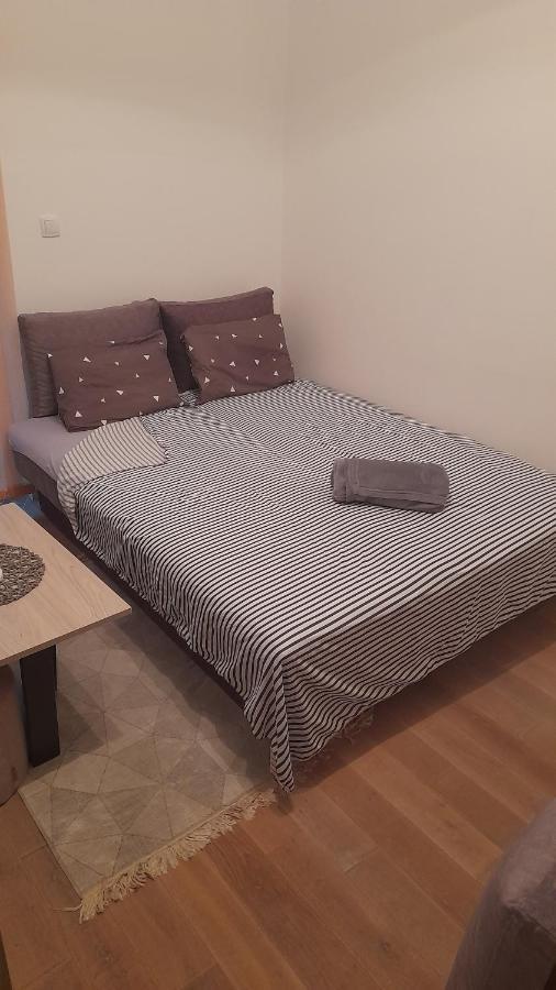 Apartman Tia Vrnjacka Banja Exterior photo
